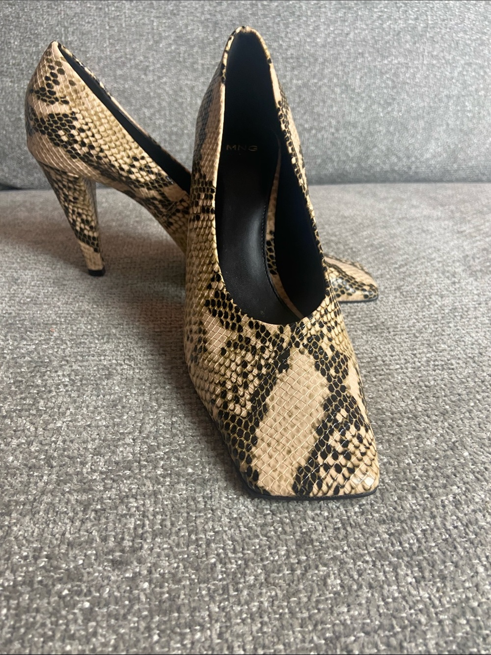 Mango Snake-Print Pointed Toe Heels in Beige and Black size 10